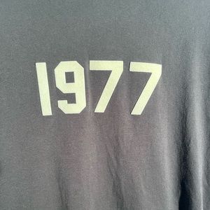 Essentials fear of god T Shirt